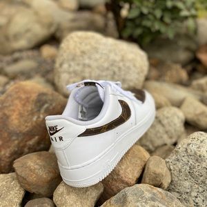 loui vuitton air force ones